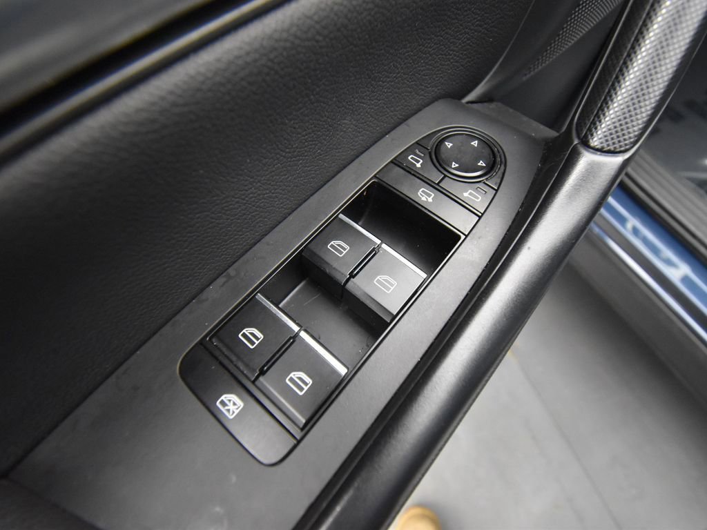 Used 2025 MAZDA CX-50 2.5 Hybrid w/ Premium Plus Pkg image 12