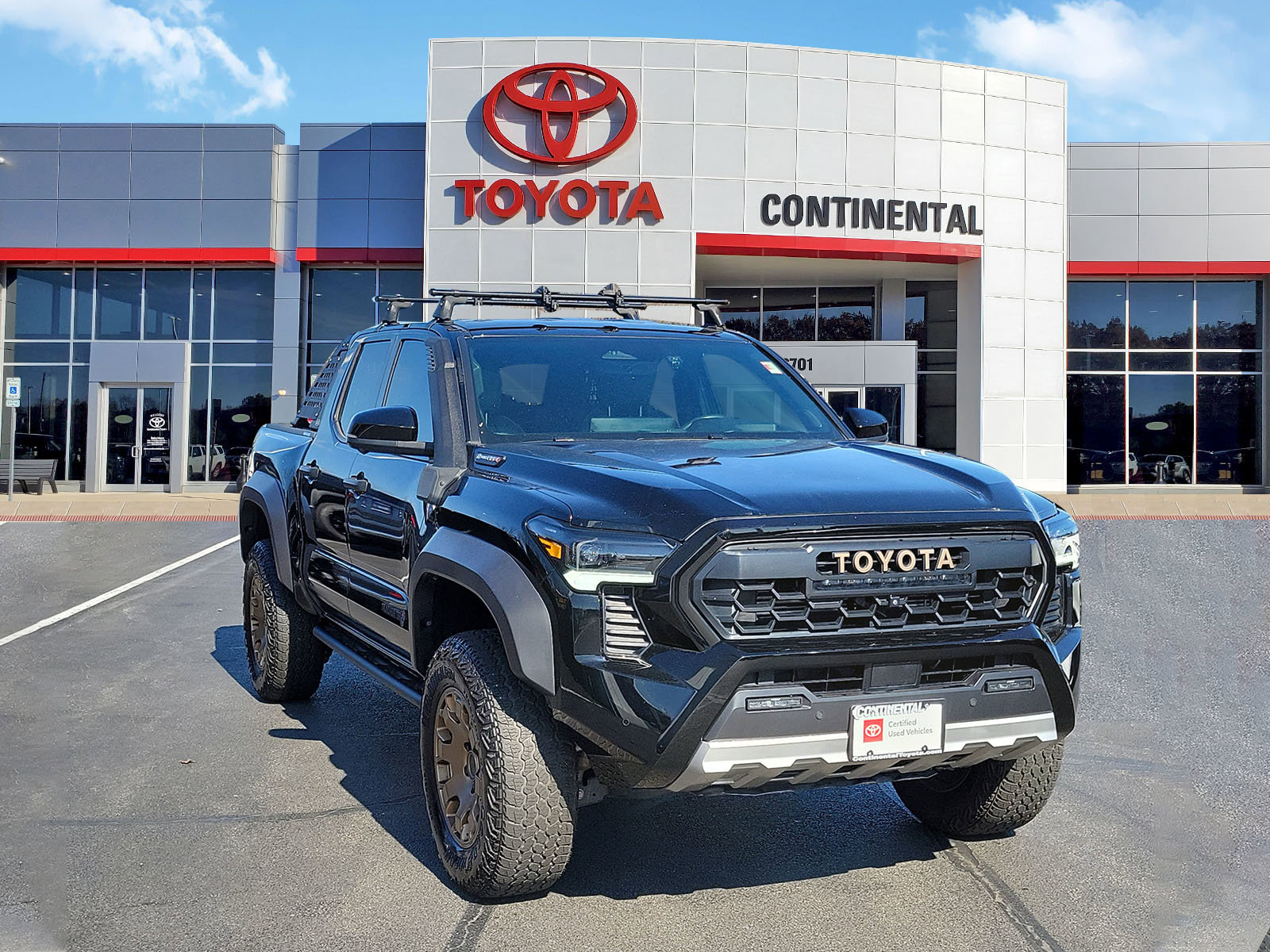 Certified 2024 Toyota Tacoma Trailhunter image 2