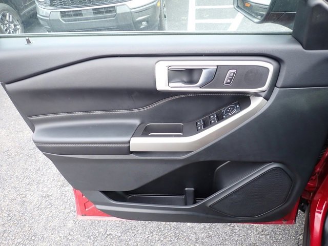 Used 2023 Ford Explorer XLT w/ Equipment Group 202A image 21
