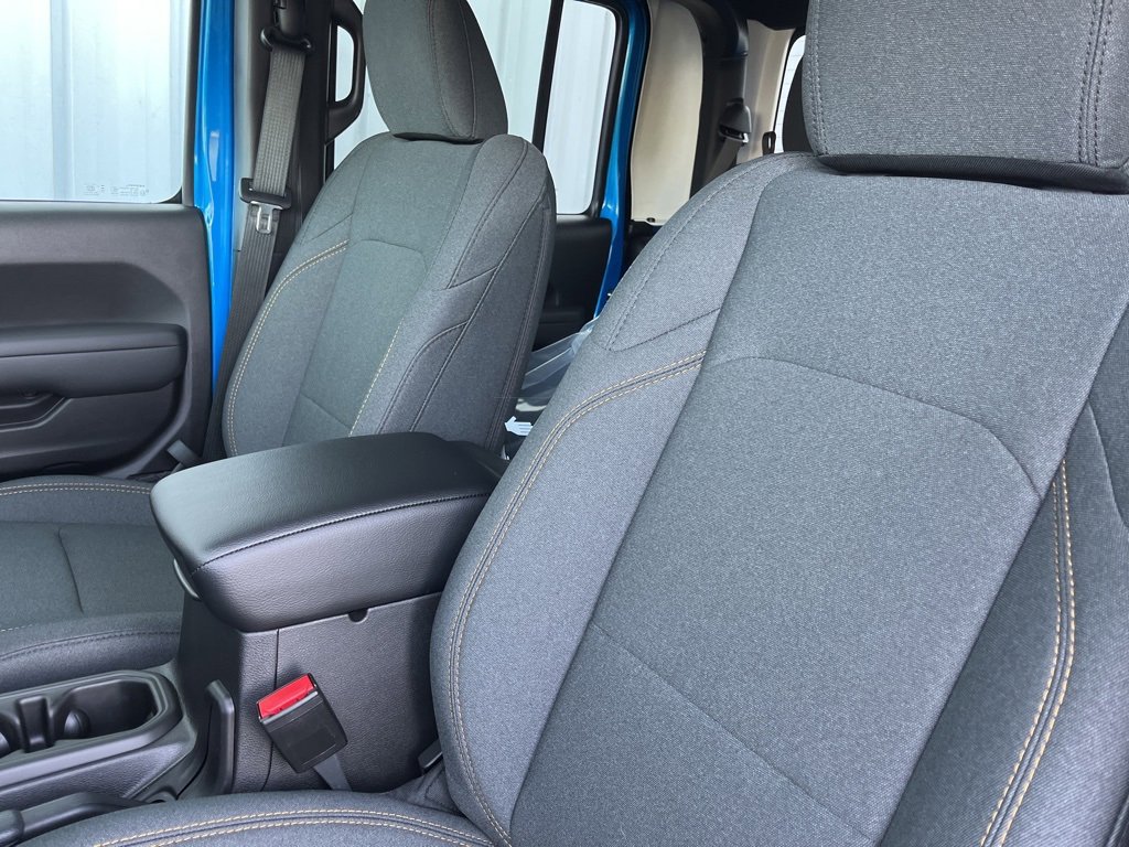 New 2026 Jeep Gladiator Sport image 4