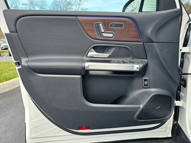 New 2026 Mercedes-Benz GLB 250 4MATIC image 19