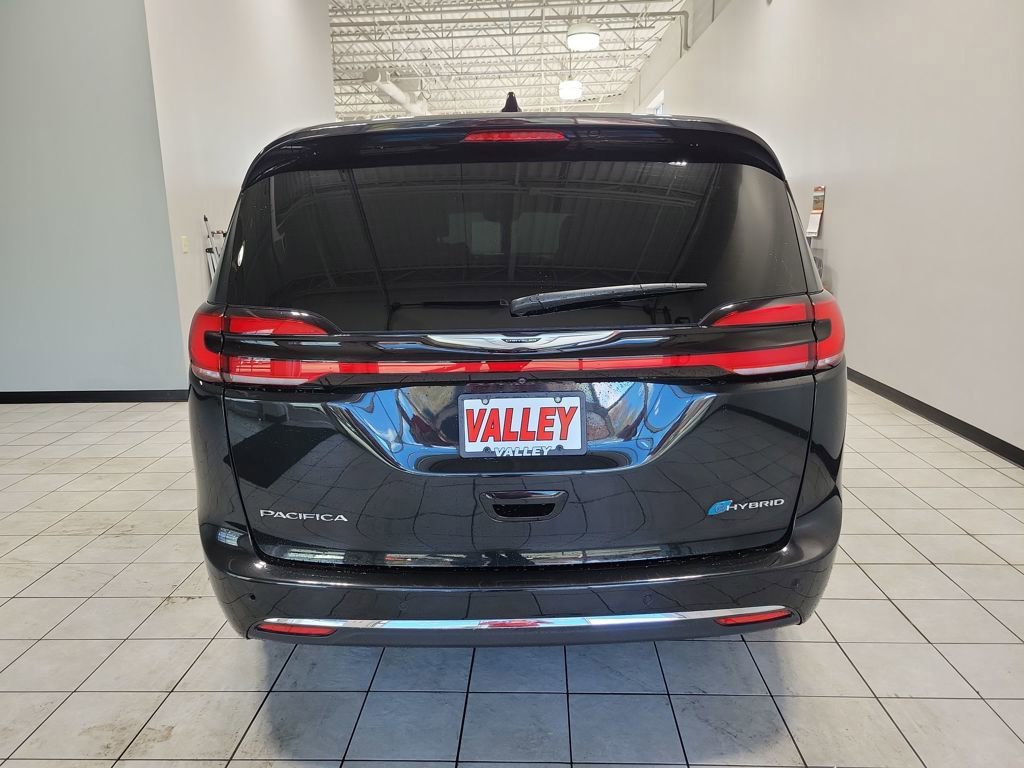 Used 2023 Chrysler Pacifica Limited image 55