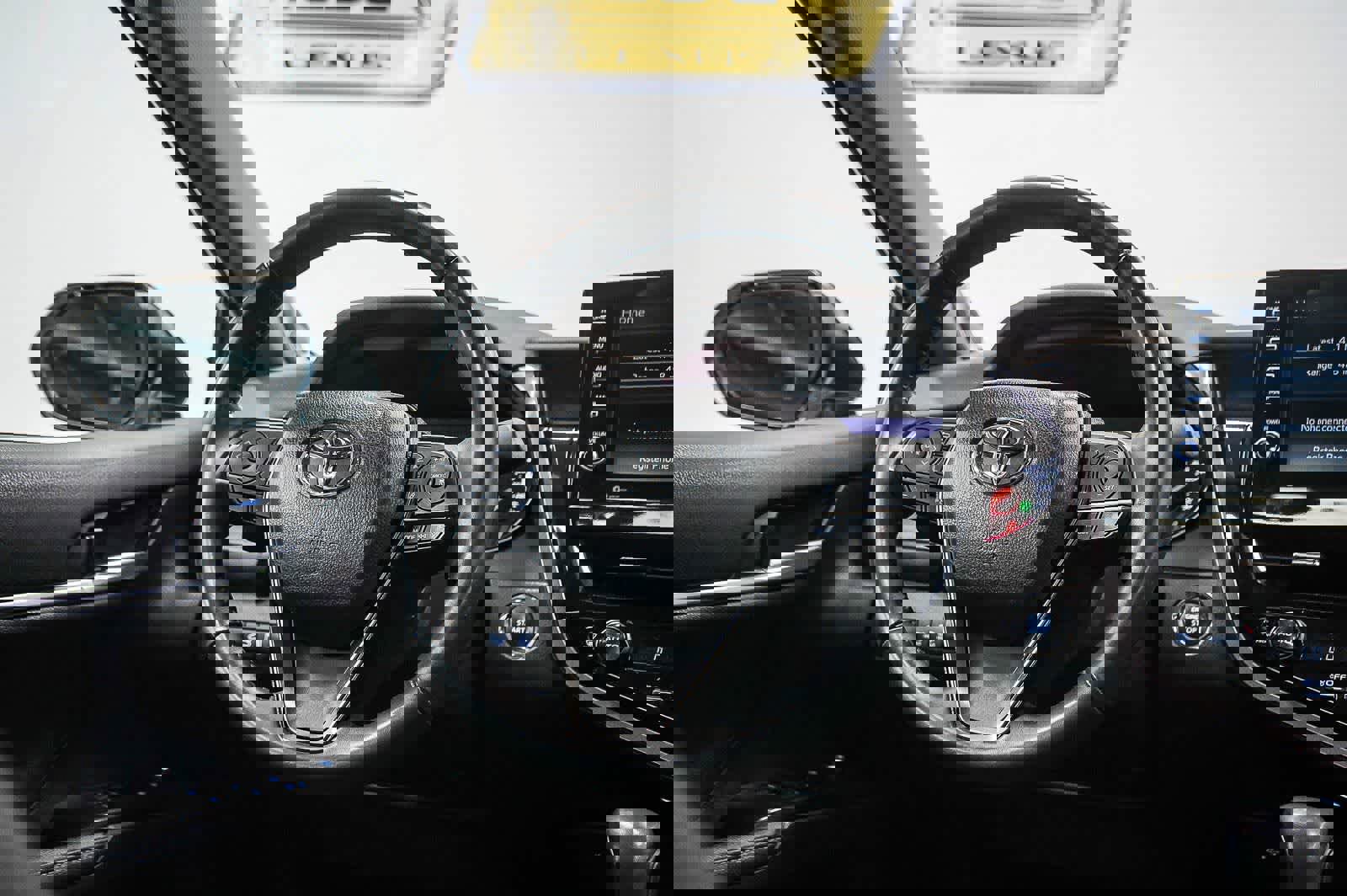 Used 2023 Toyota Camry XSE FWD image 12