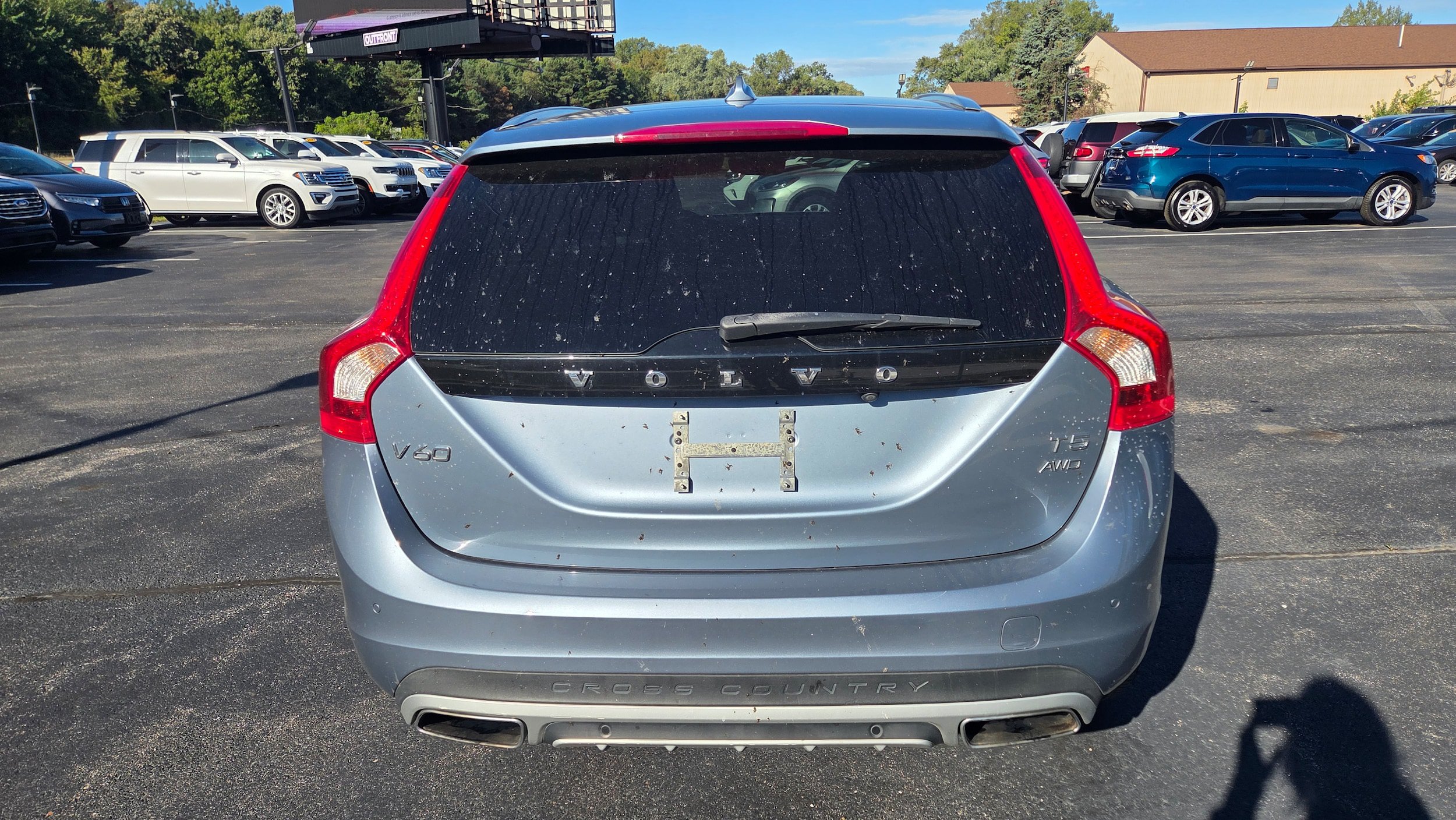 Used 2017 Volvo V60 T5 Cross Country w/ Climate Package AWD/4WD image 8