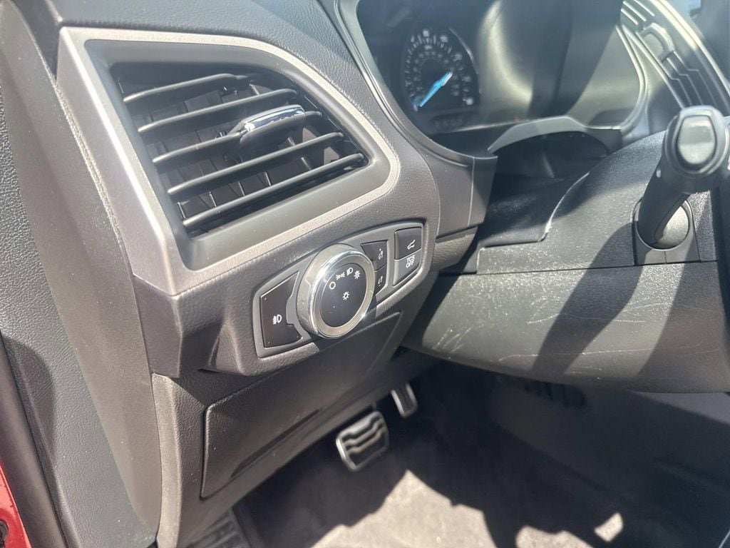 Used 2023 Ford Edge ST-Line AWD/4WD image 21