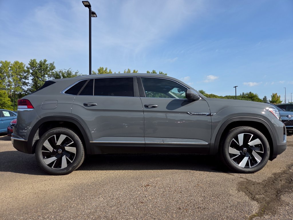 New 2026 Volkswagen Atlas Cross Sport SEL AWD/4WD image 12