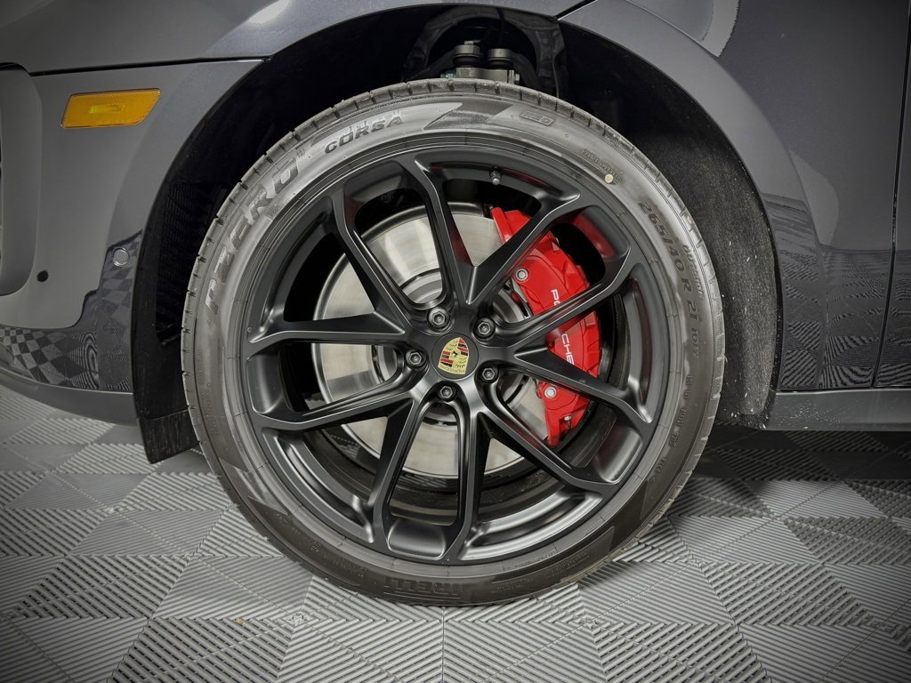 New 2026 Porsche Macan GTS image 14