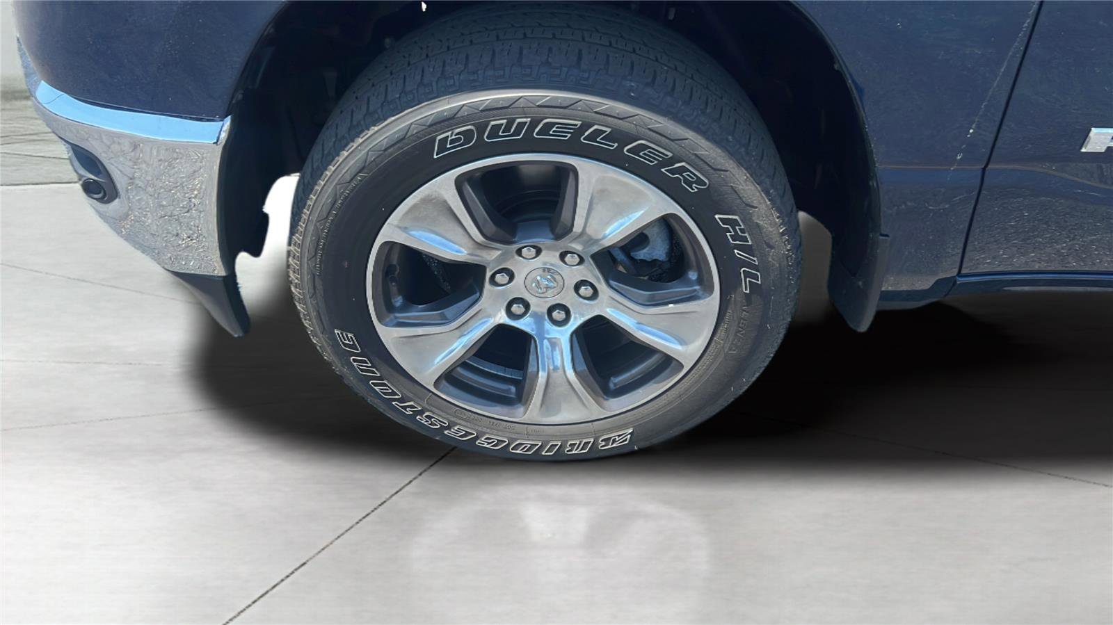 Used 2023 RAM 1500 Laramie AWD/4WD image 29