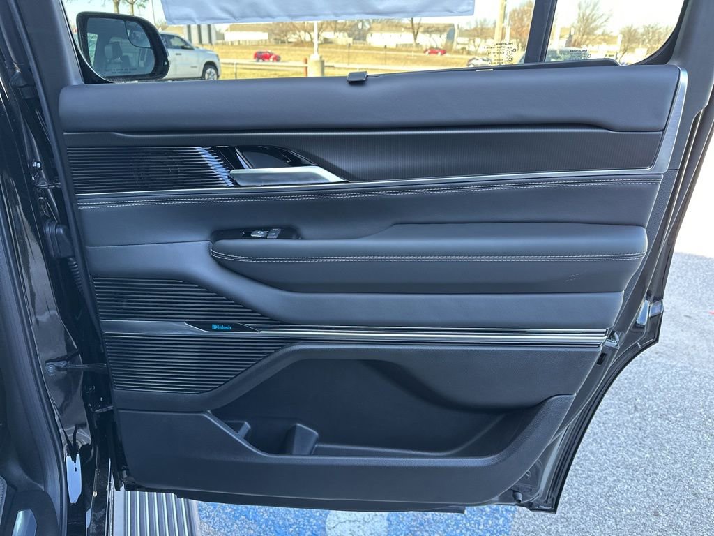 New 2026 Jeep Grand Wagoneer Summit w/ Rear Seat Video Group I image 51