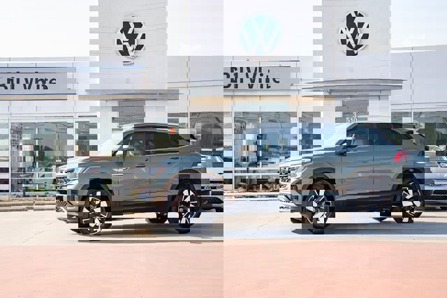 New 2026 Volkswagen Atlas Cross Sport SE video 1