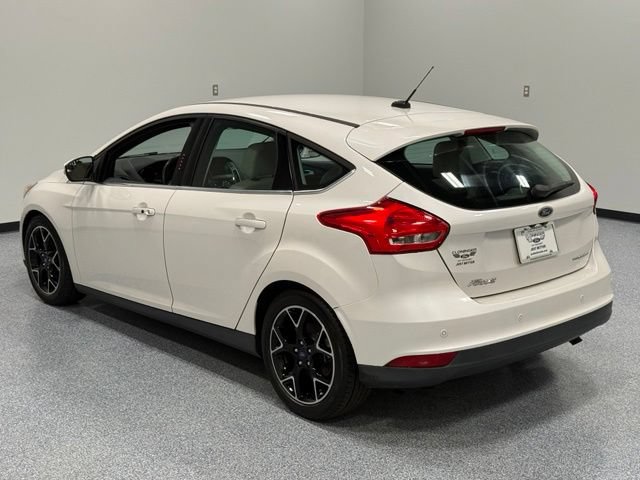 Used 2016 Ford Focus Titanium FWD image 9
