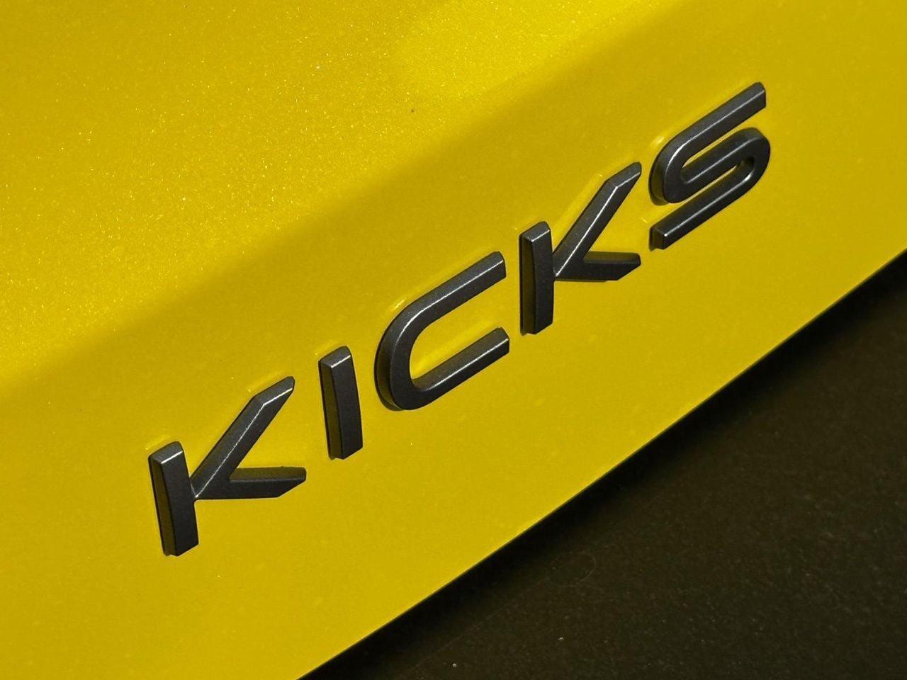 New 2026 Nissan Kicks SR w/ Cold Weather Package AWD/4WD image 5