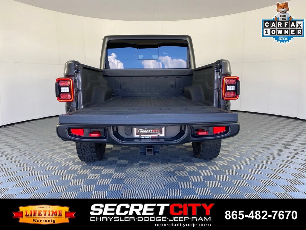 Used 2024 Jeep Gladiator Rubicon w/ Technology Group AWD/4WD image 29
