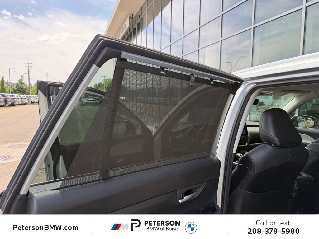 Used 2024 Toyota Grand Highlander AWD image 23
