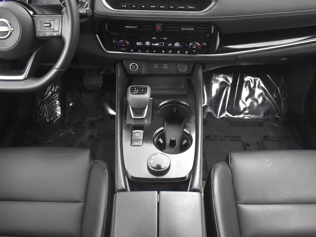 Used 2023 Nissan Rogue SL w/ SL Premium Package image 12