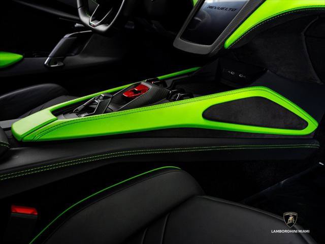 Used 2024 Lamborghini Revuelto AWD/4WD image 48