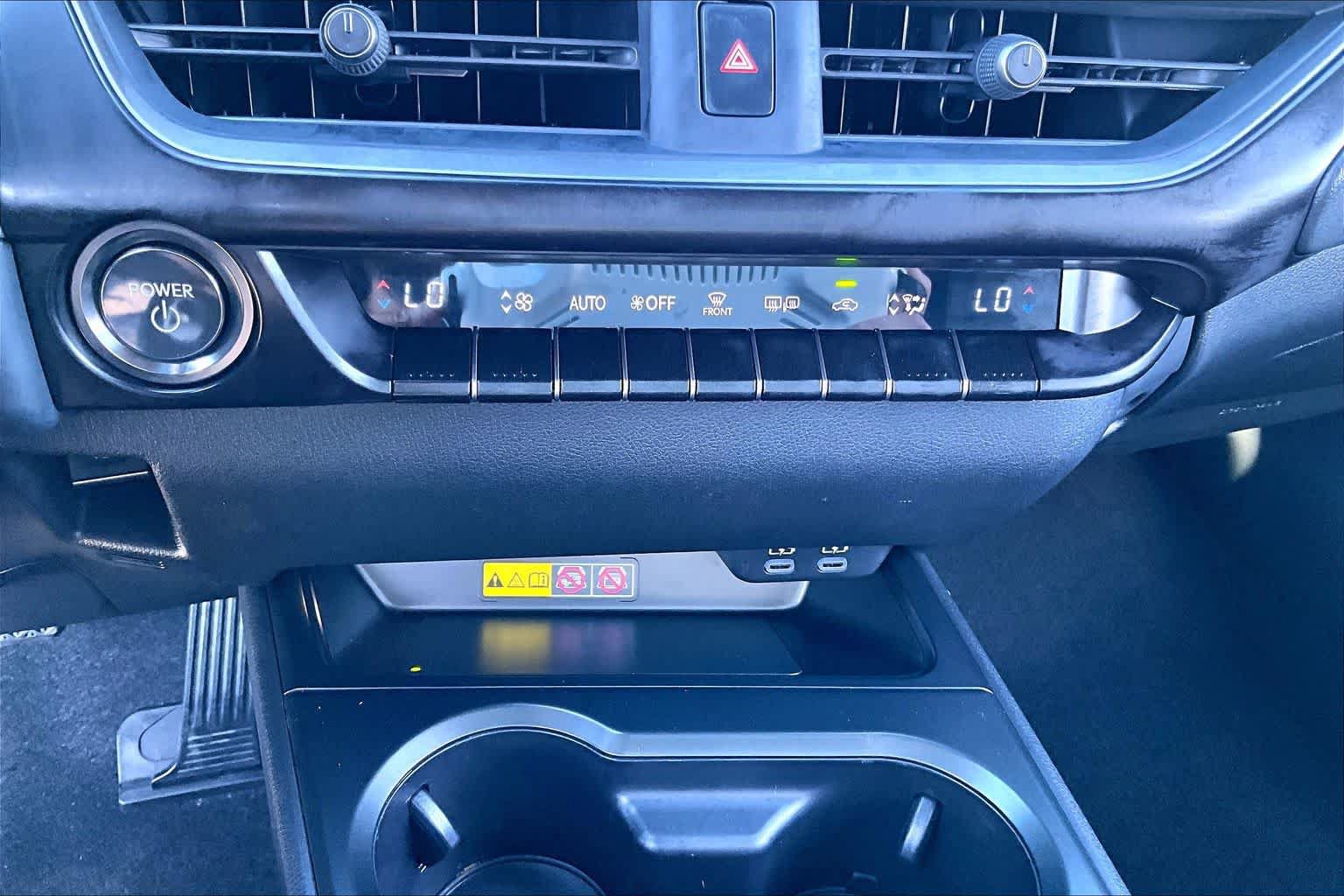 Certified 2025 Lexus UX 300h FWD w/ Accessory Package (Z1) image 32