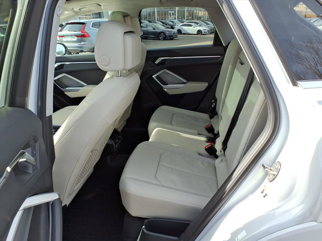 Certified 2025 Audi Q3 2.0T Premium Plus w/ Premium Plus Package image 11