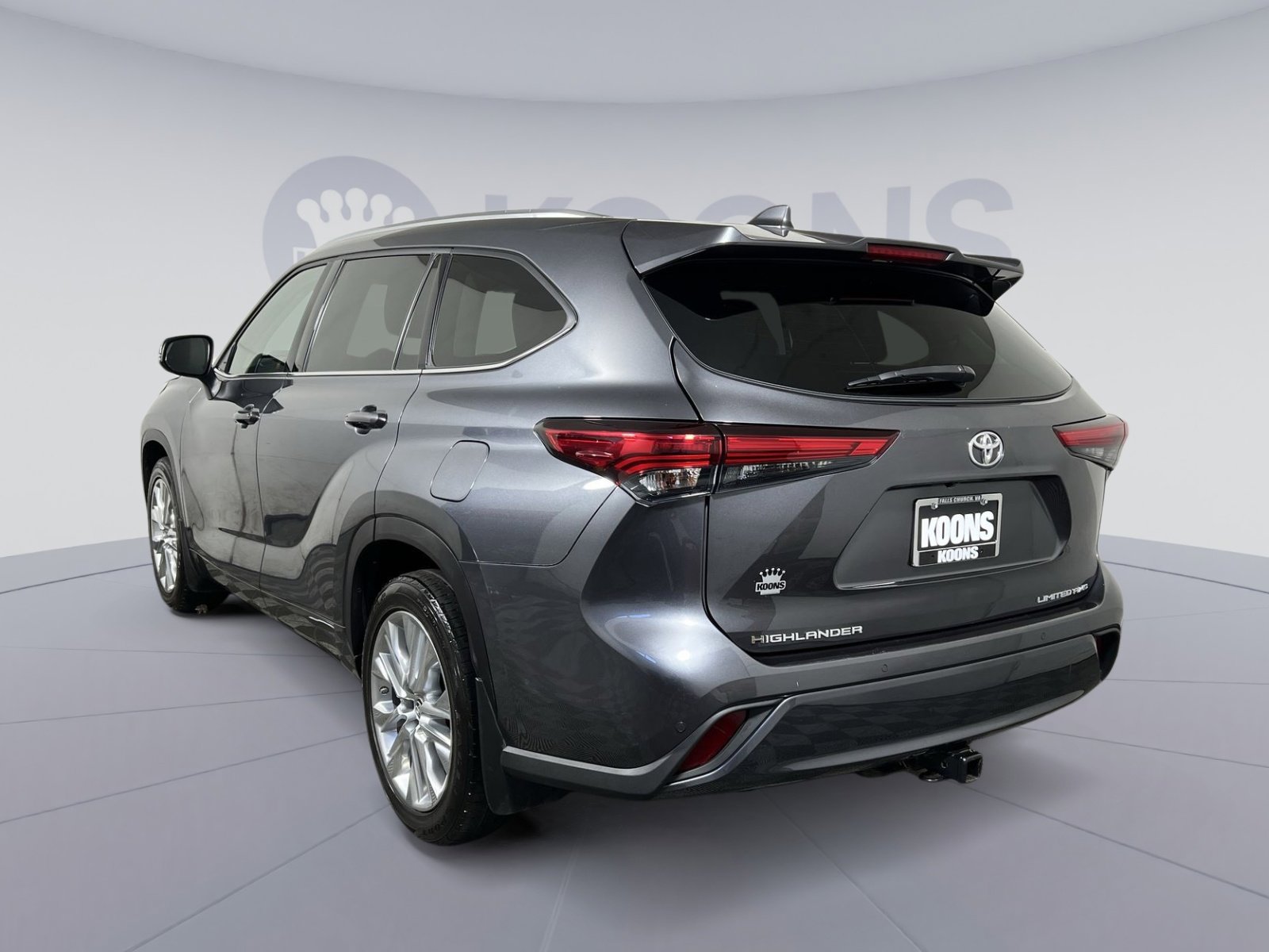 Used 2020 Toyota Highlander Limited image 4