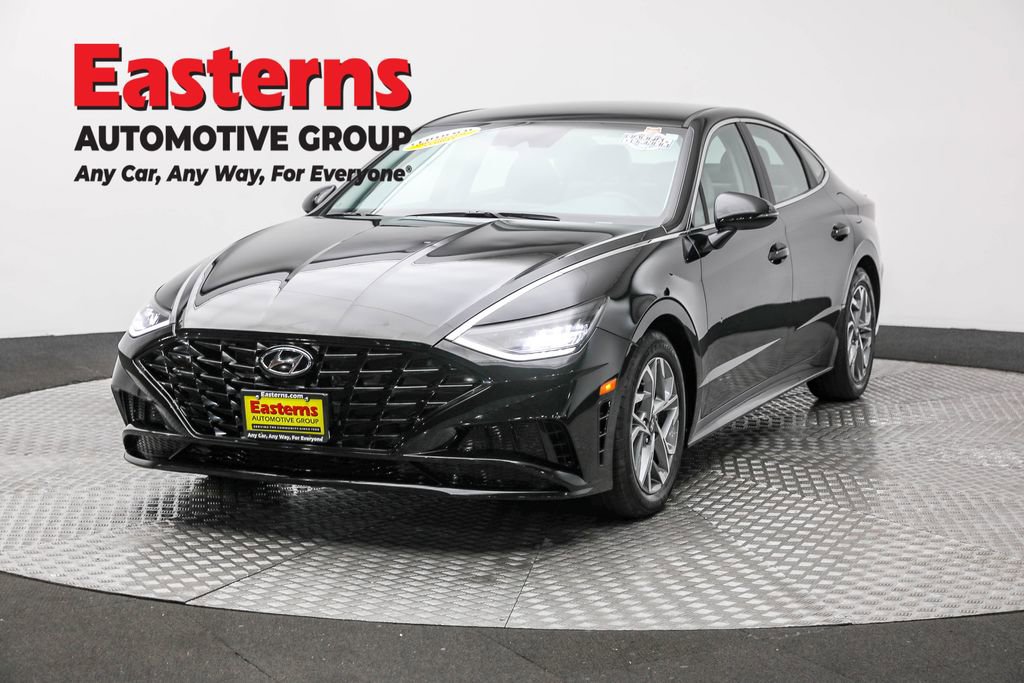Used 2023 Hyundai Sonata SEL image 1