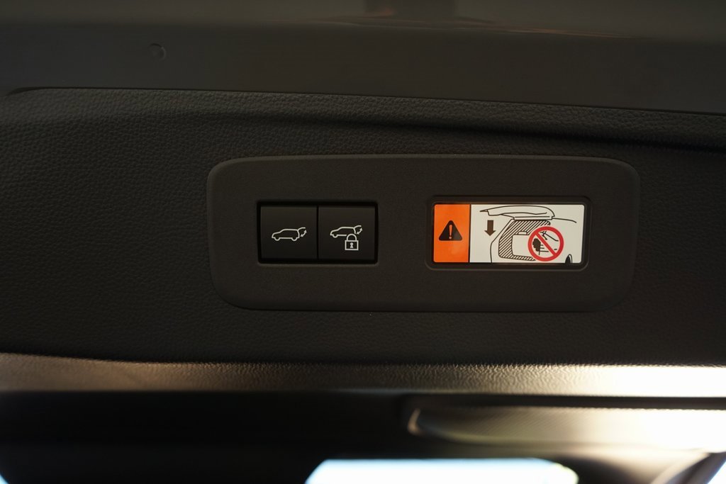 Used 2025 Lexus GX 550 image 32