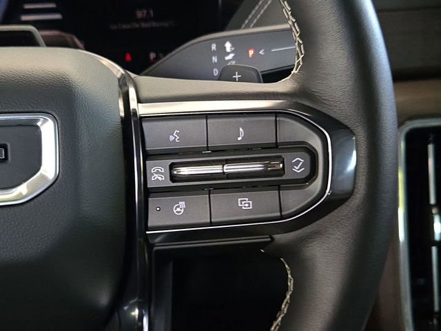 Certified 2025 GMC Yukon Denali Ultimate image 14