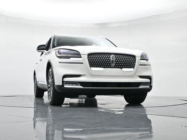 Used 2021 Lincoln Aviator Reserve w/ Elements Package Plus image 32