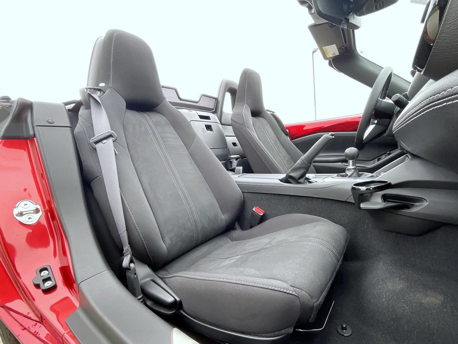 New 2026 MAZDA MX-5 Miata Club w/ Interior Package RWD image 16