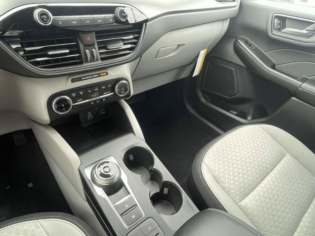 New 2026 Ford Escape Active w/ Cold Weather Package FWD image 26