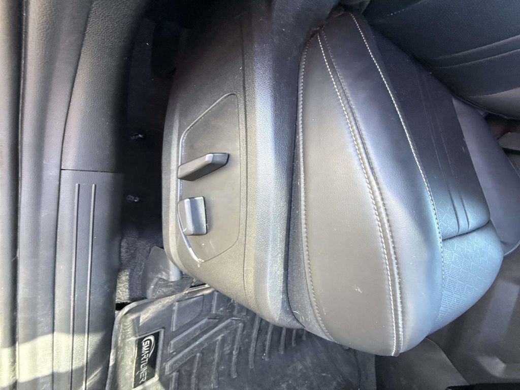 Used 2023 Kia Sorento SX image 18