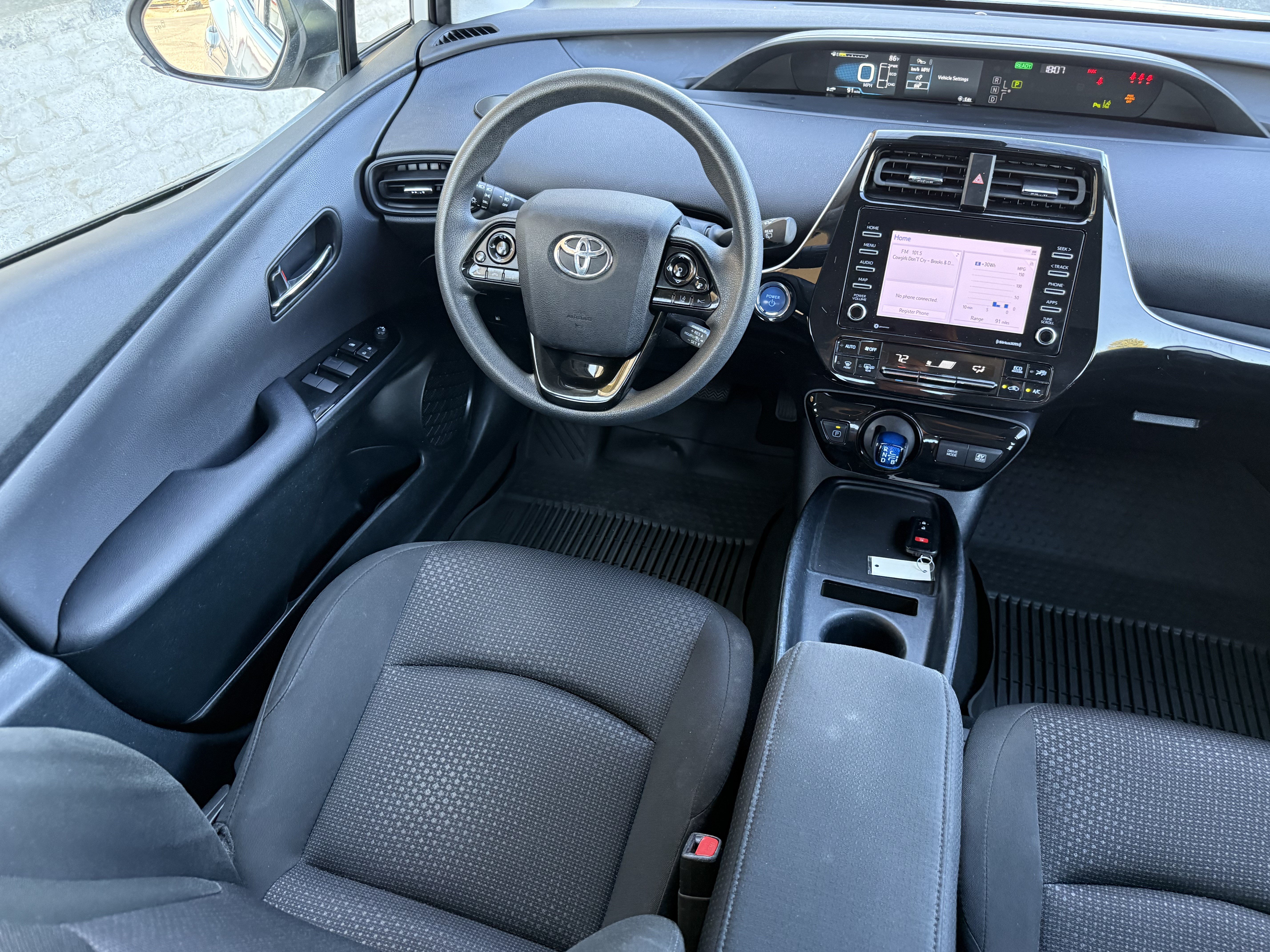 Used 2022 Toyota Prius LE AWD/4WD image 18
