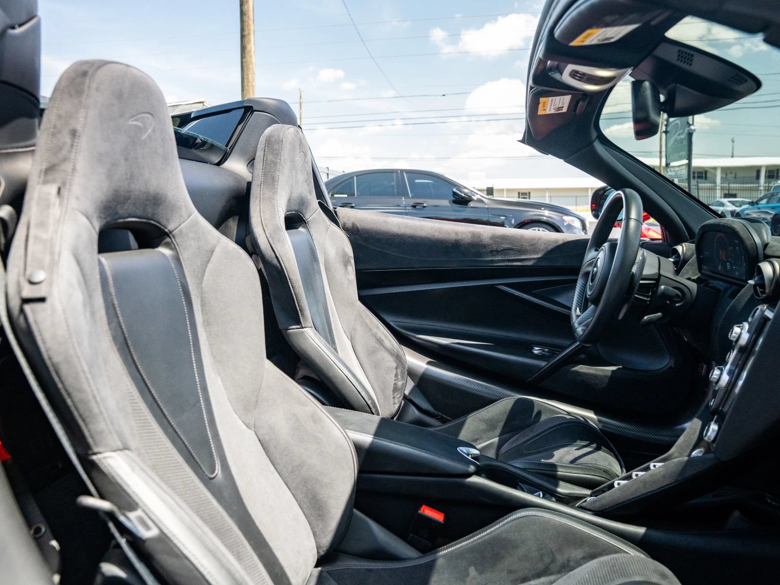 Used 2020 McLaren 720S Spider RWD image 41