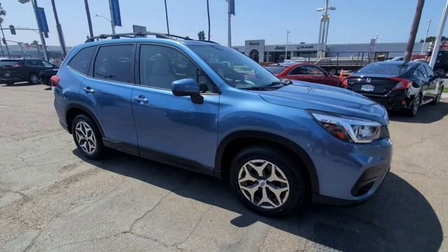 Used 2020 Subaru Forester Premium AWD/4WD image 2