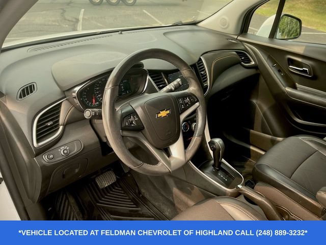 Used 2020 Chevrolet Trax LT w/ LT Convenience Package FWD image 11