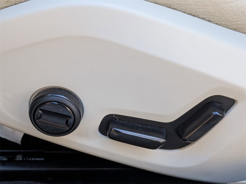 Certified 2023 Volvo S60 B5 Plus image 19