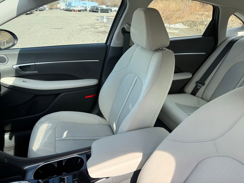 Used 2023 Hyundai Sonata SEL w/ Cargo Package image 34