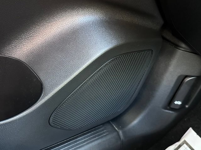 Used 2024 Nissan Rogue SV w/ SV Premium Package FWD image 20