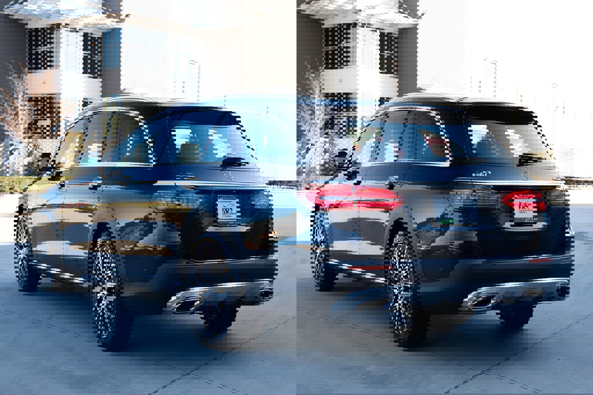 Used 2023 Mercedes-Benz E 450 4MATIC All-Terrain Wagon image 10