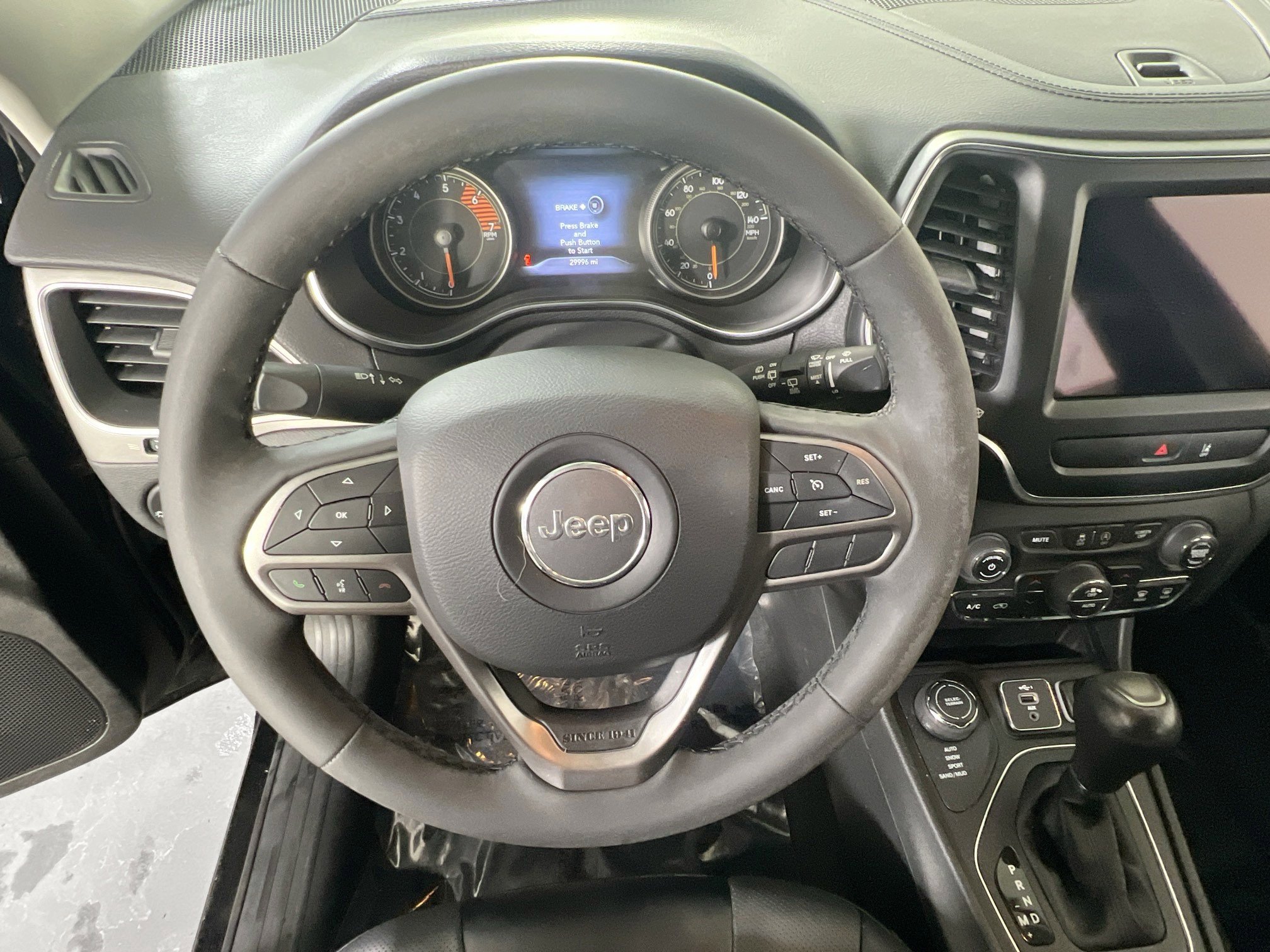 Used 2022 Jeep Cherokee Latitude Lux AWD/4WD image 11