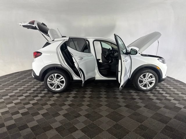 Used 2022 Buick Encore GX Preferred w/ Cold Weather Comfort Package AWD/4WD image 13