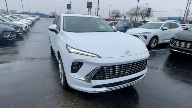 New 2026 Buick Envision Avenir image 4