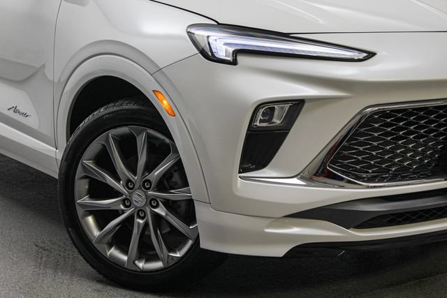 Used 2025 Buick Encore GX Avenir w/ Avenir Convenience Package AWD/4WD image 3