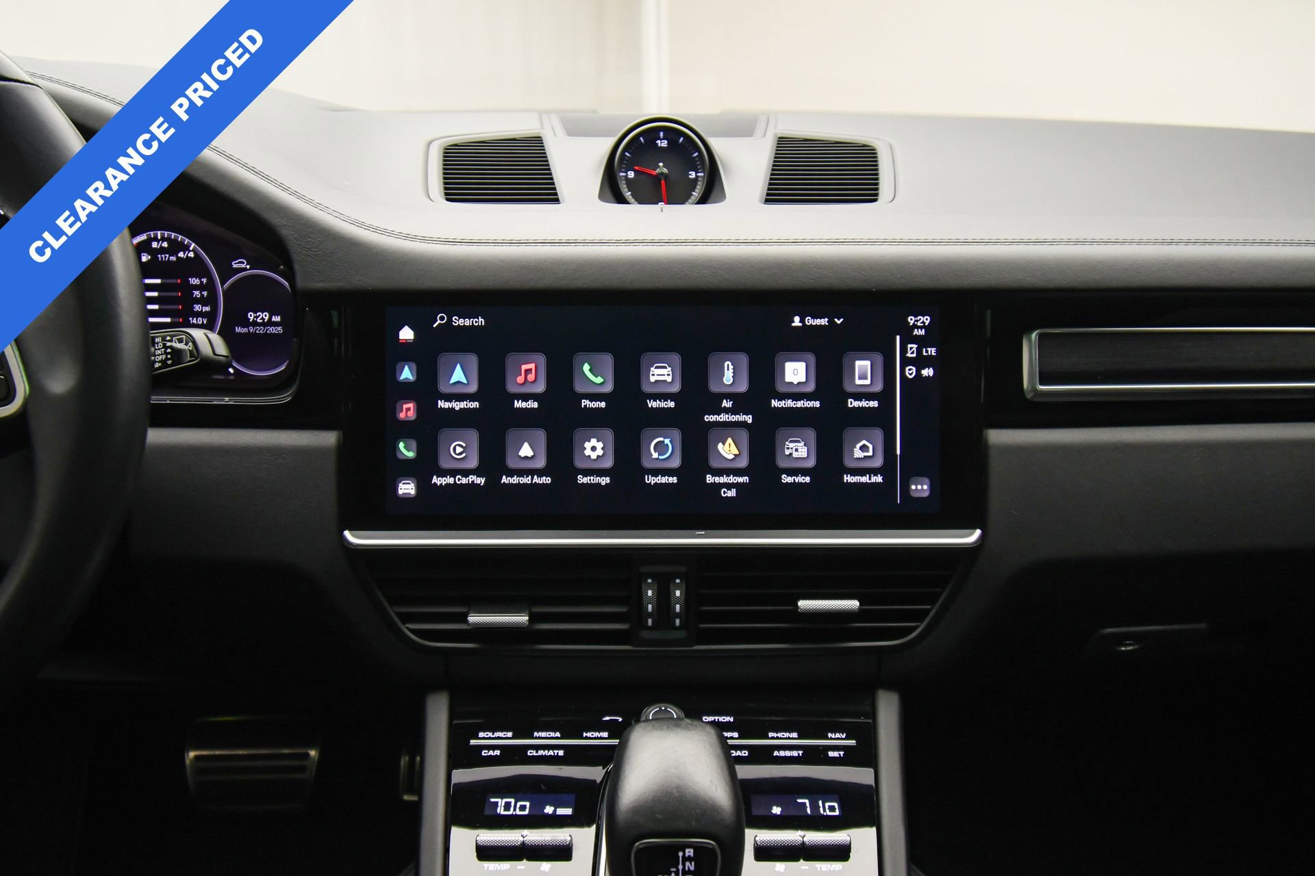 Used 2023 Porsche Cayenne GTS image 39