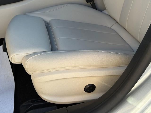 Used 2023 Mercedes-Benz CLA 250 4MATIC w/ Premium Package image 24