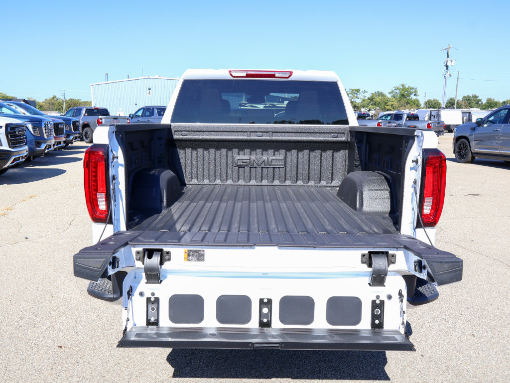 New 2026 GMC Sierra 1500 SLT w/ SLT Premium Package AWD/4WD image 5