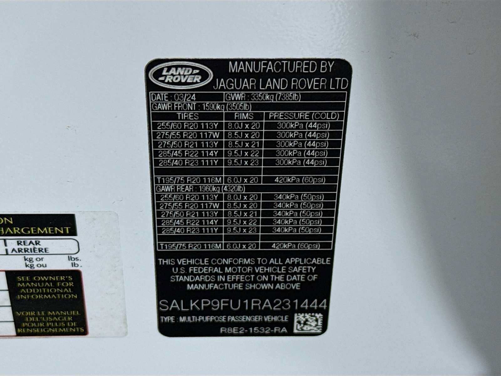 Certified 2024 Land Rover Range Rover SE AWD/4WD image 32