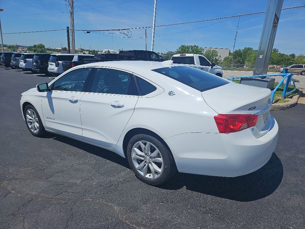 Used 2018 Chevrolet Impala LT w/ LT Leather Package FWD image 9