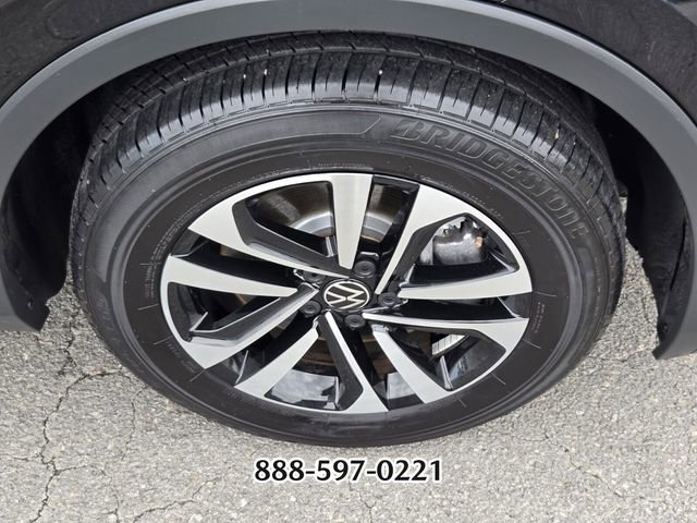 Certified 2024 Volkswagen Tiguan S FWD image 20
