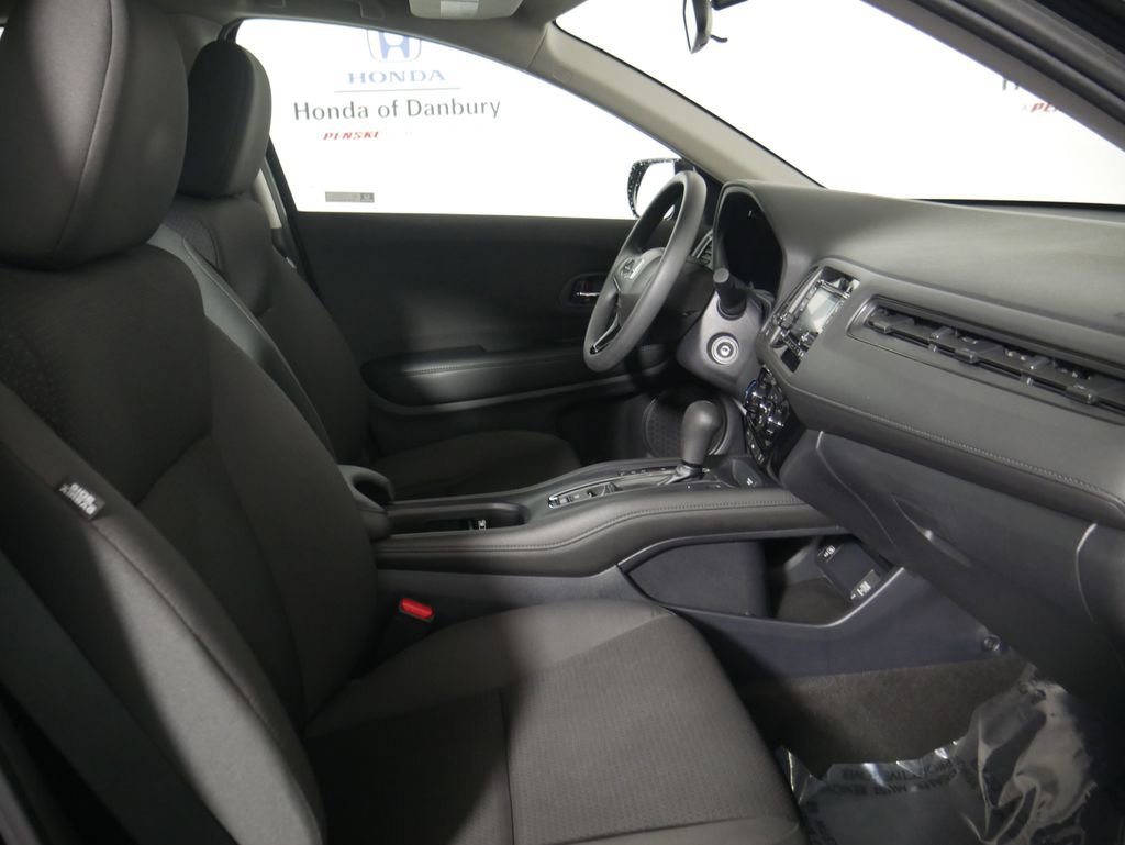 Used 2019 Honda HR-V LX image 6