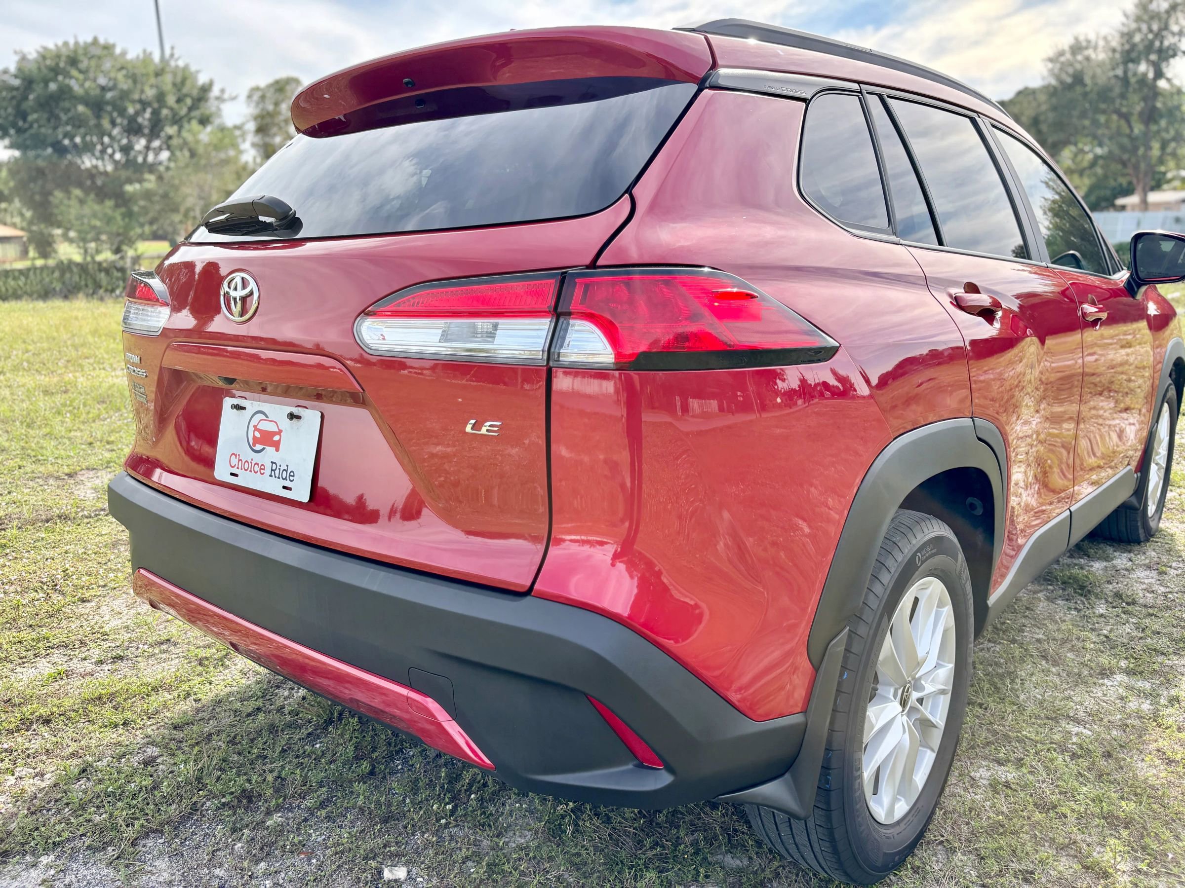 Used 2024 Toyota Corolla Cross LE image 27